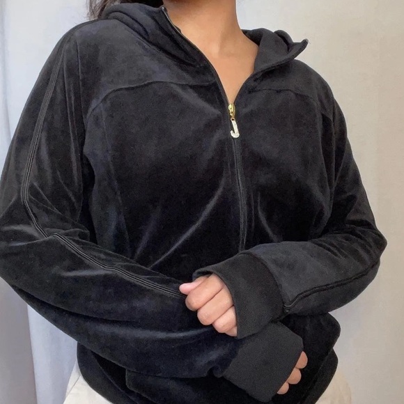 Juicy Couture Jackets & Blazers - VINTAGE JUICY COUTURE BLACK VELOUR HOODED TRACK JACKET SIZE XL Women